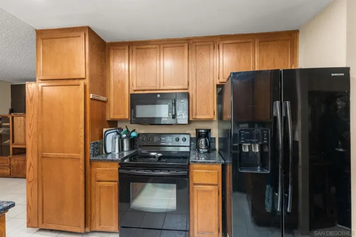 4917 Glenhaven Dr., Oceanside, California 92056