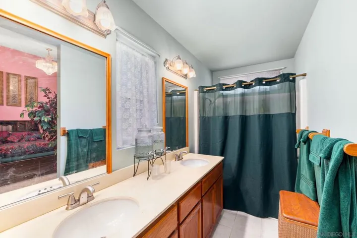 4917 Glenhaven Dr., Oceanside, California 92056