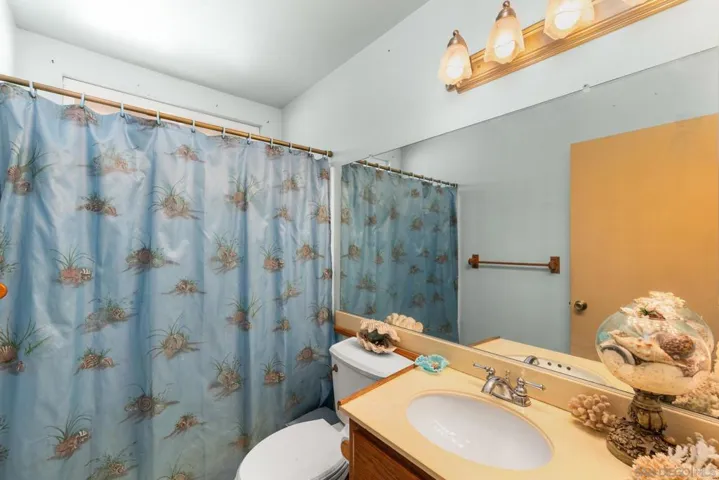 4917 Glenhaven Dr., Oceanside, California 92056