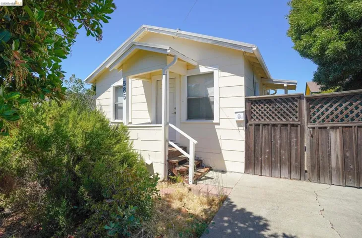 811 E 6th Street, Benicia, California 94510