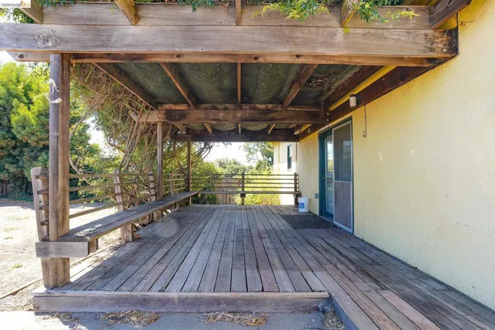 811 E 6th Street, Benicia, California 94510