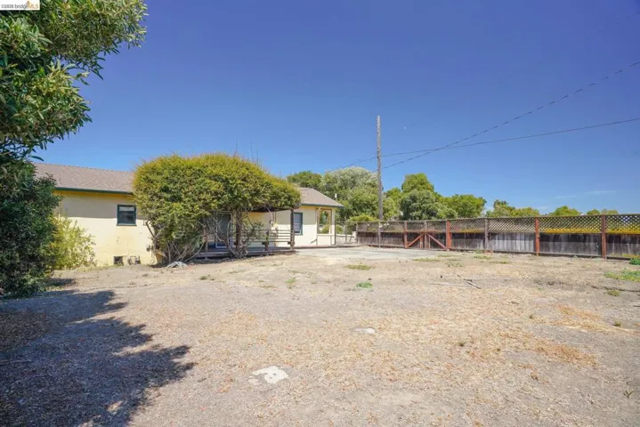811 E 6th Street, Benicia, California 94510