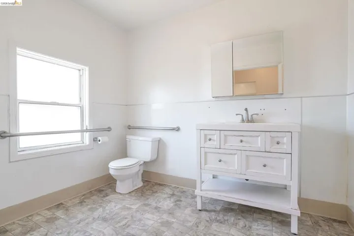 811 E 6th Street, Benicia, California 94510