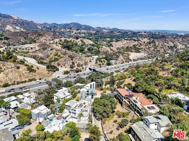 6852 Woody Trail, Los Angeles, California 90068