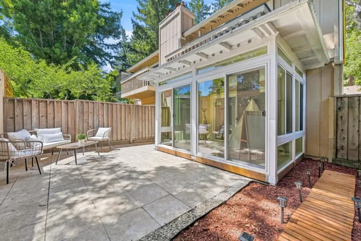 201 Flynn Avenue 16, Mountain View, California 94043