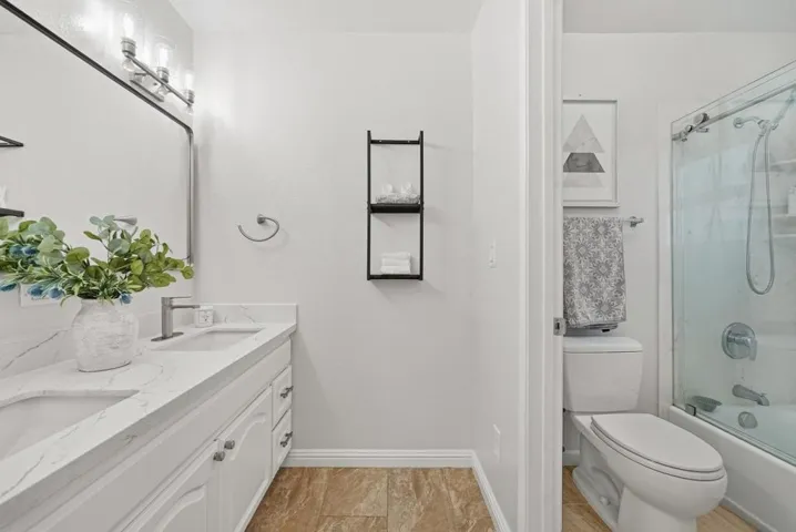 201 Flynn Avenue 16, Mountain View, California 94043
