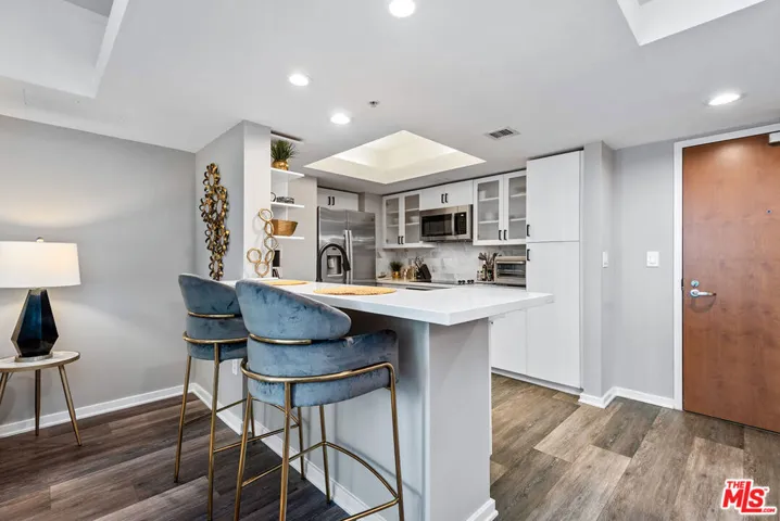 13700 Marina Pointe Drive 627, Marina Del Rey, California 90292