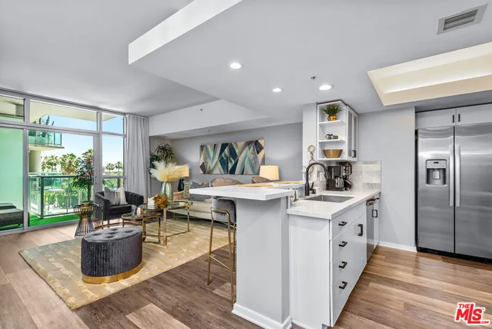 13700 Marina Pointe Drive 627, Marina Del Rey, California 90292