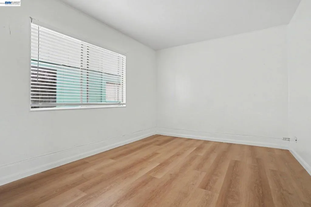 1110 Buena Vista, Alameda, California 94501 — photo 5
