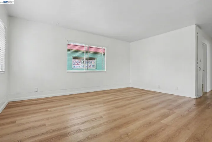 1110 Buena Vista, Alameda, California 94501