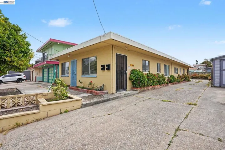 1110 Buena Vista, Alameda, California 94501