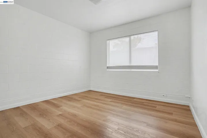 1110 Buena Vista, Alameda, California 94501