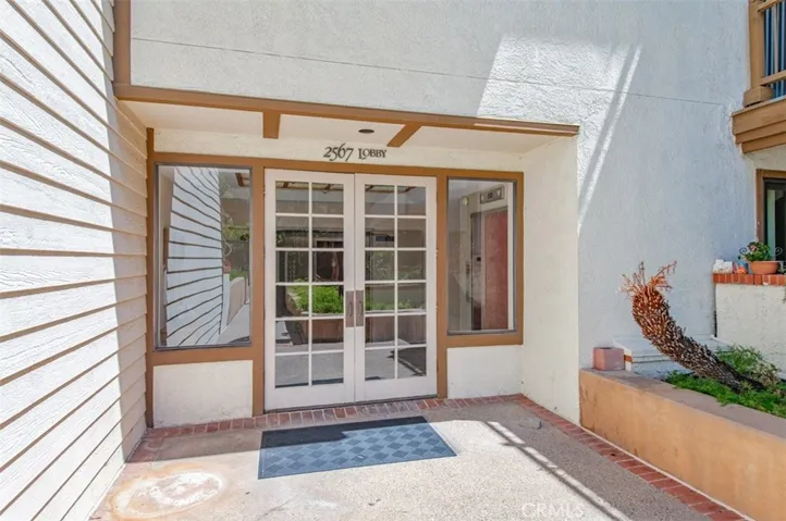 2567 Plaza Del Amo 210, Torrance, California 90503