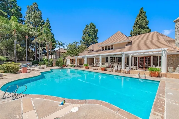 2567 Plaza Del Amo 210, Torrance, California 90503