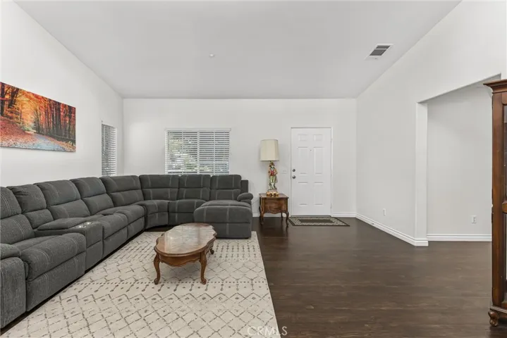 15559 Skylark Avenue, Fontana, California 92336