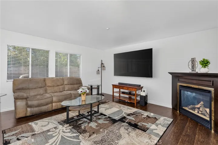 15559 Skylark Avenue, Fontana, California 92336