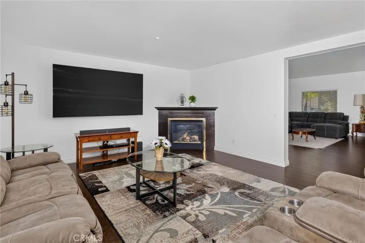 15559 Skylark Avenue, Fontana, California 92336