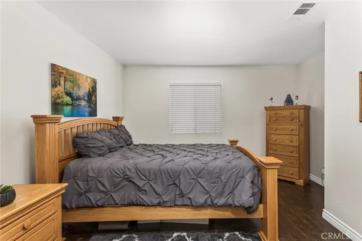 15559 Skylark Avenue, Fontana, California 92336