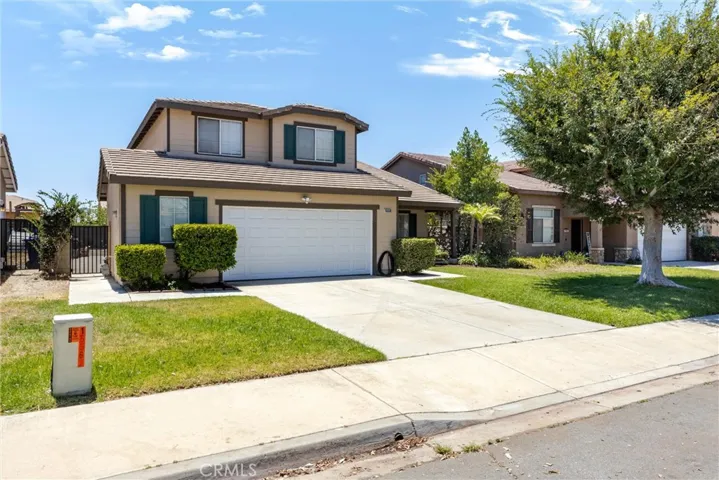 15559 Skylark Avenue, Fontana, California 92336