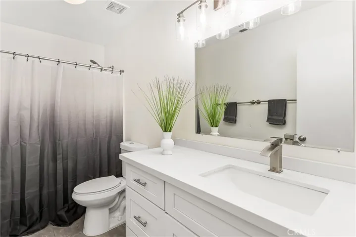 15559 Skylark Avenue, Fontana, California 92336