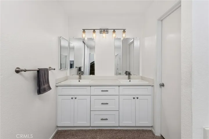 15559 Skylark Avenue, Fontana, California 92336