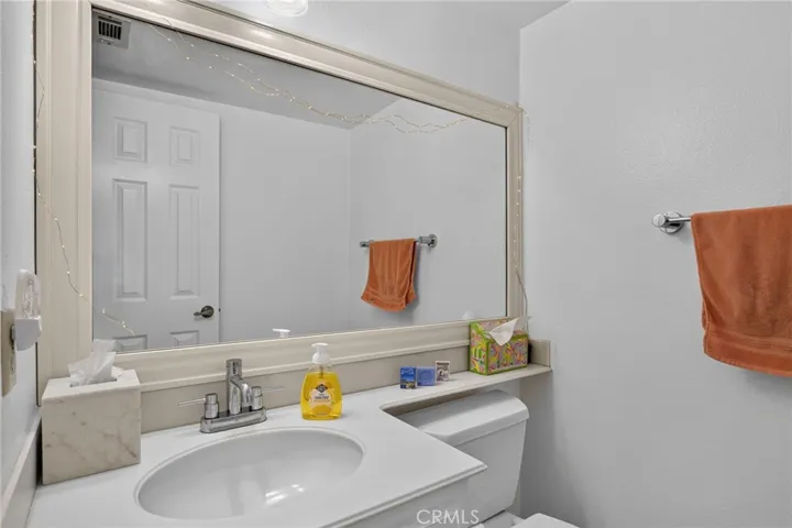 1/2 Bath