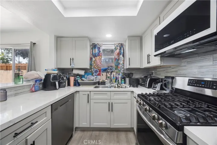 9864 California Avenue 18, South Gate, California 90280