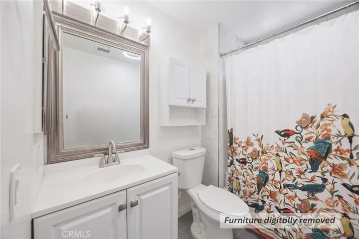 9864 California Avenue 18, South Gate, California 90280