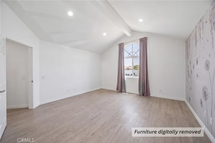 9864 California Avenue 18, South Gate, California 90280