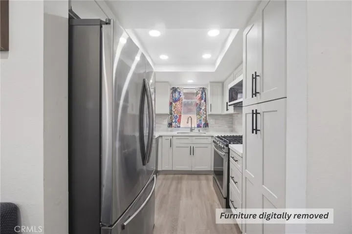 9864 California Avenue 18, South Gate, California 90280