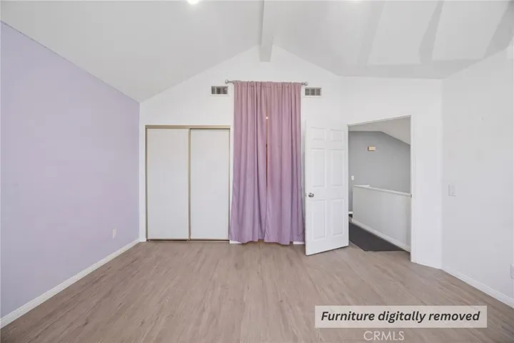 9864 California Avenue 18, South Gate, California 90280