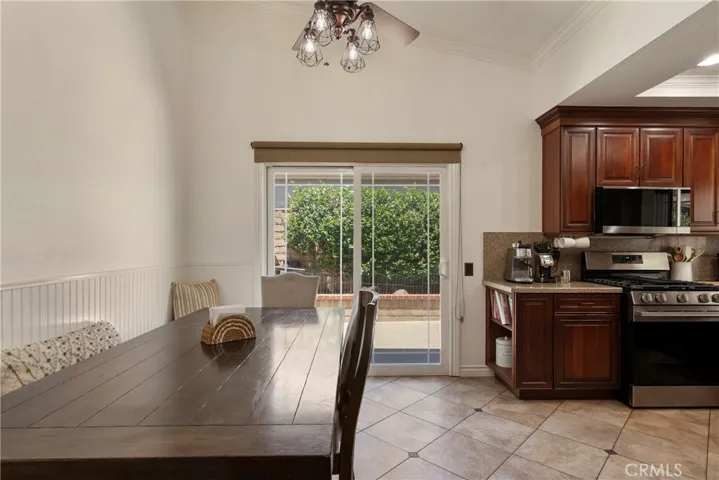 Dining/Kitchen