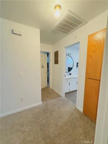 1009 S Elverta Street, Visalia, California 93292