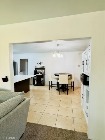 1009 S Elverta Street, Visalia, California 93292