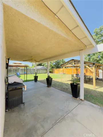 1009 S Elverta Street, Visalia, California 93292