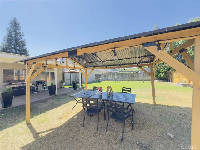 1009 S Elverta Street, Visalia, California 93292