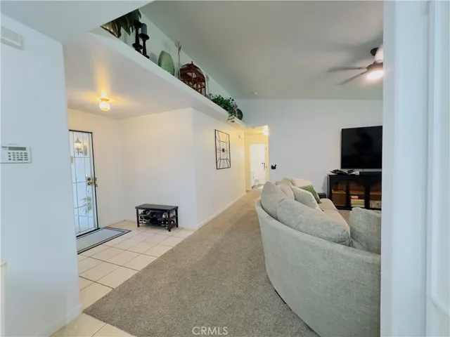 1009 S Elverta Street, Visalia, California 93292