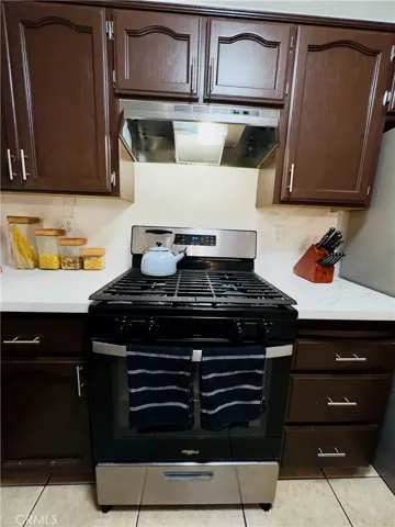 1009 S Elverta Street, Visalia, California 93292