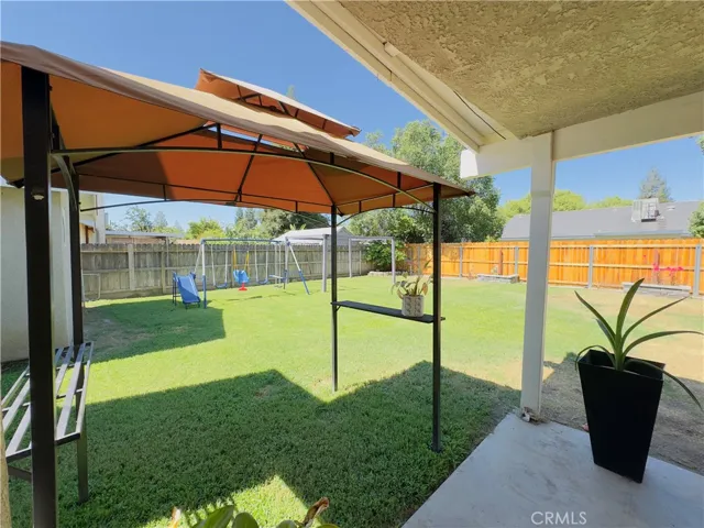 1009 S Elverta Street, Visalia, California 93292