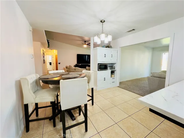 1009 S Elverta Street, Visalia, California 93292