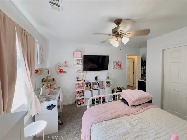 1009 S Elverta Street, Visalia, California 93292