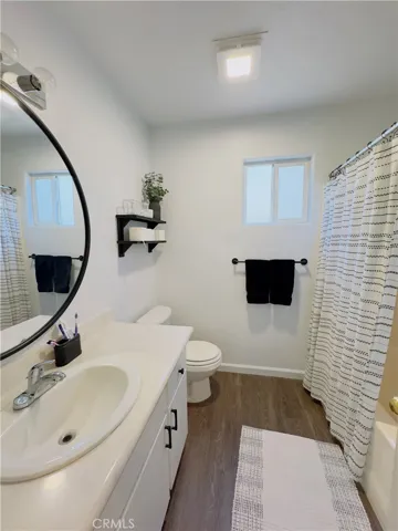 1009 S Elverta Street, Visalia, California 93292