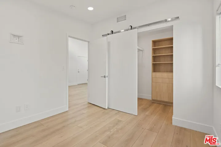 2918 3rd Street 6, Santa Monica, California 90405