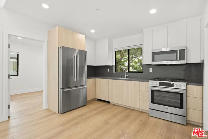 2918 3rd Street 6, Santa Monica, California 90405