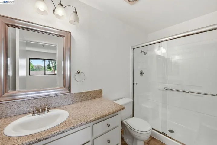 37482 Parish Cir 19f, Fremont, California 94536