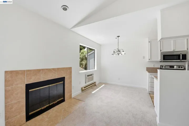 37482 Parish Cir 19f, Fremont, California 94536