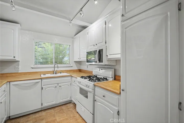 Stove side kitchen