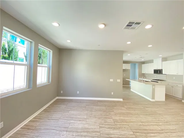 8790 Bay Laurel, Chino, California 91708