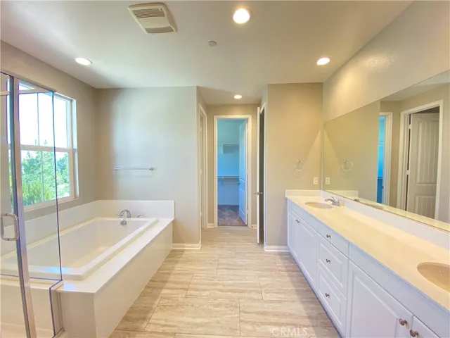 8790 Bay Laurel, Chino, California 91708