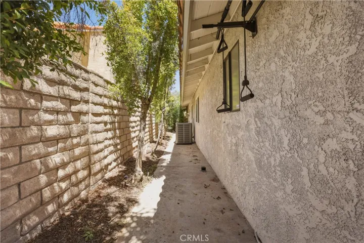 11841 Laughton, Porter Ranch, California 91326